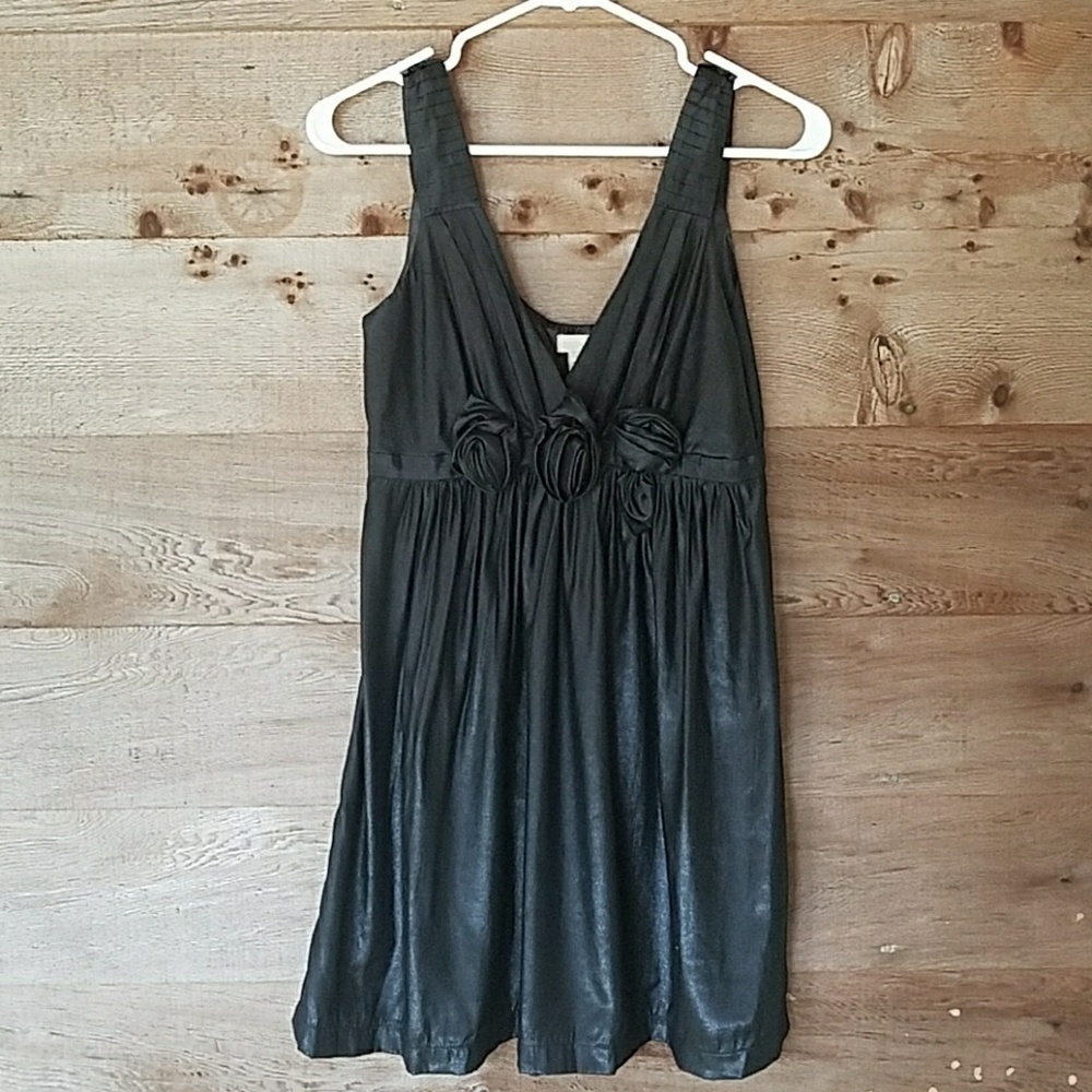 Metallic Black Babydoll Style Dress with Rosettes Small